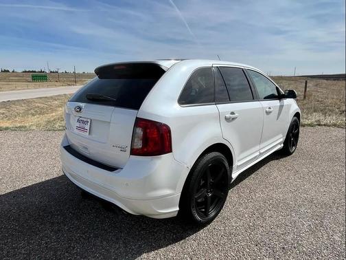White Platinum Tri-Coat Metallic 2013 Ford Edge Sport
