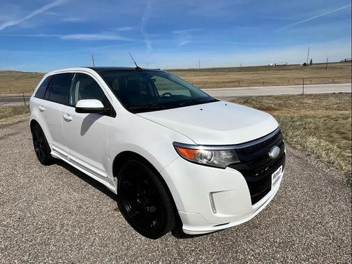 White Platinum Tri-Coat Metallic 2013 Ford Edge Sport