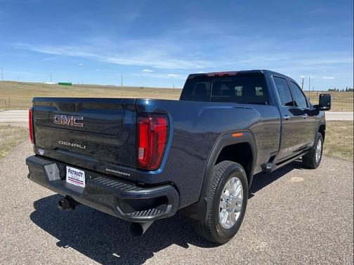 Pacific Blue Metallic 2022 GMC Sierra 3500 Denali