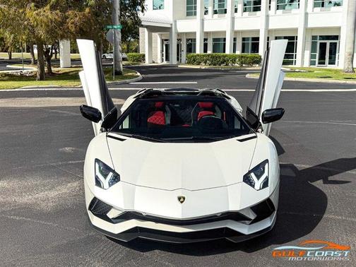 2018 Lamborghini Aventador S Base