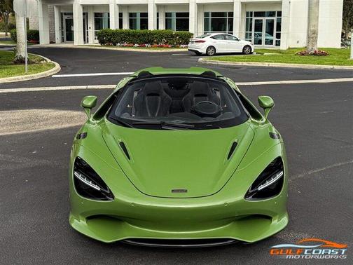 2025 McLaren 750S Base