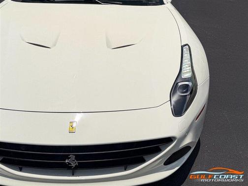 Bianco Avus 2017 Ferrari California T