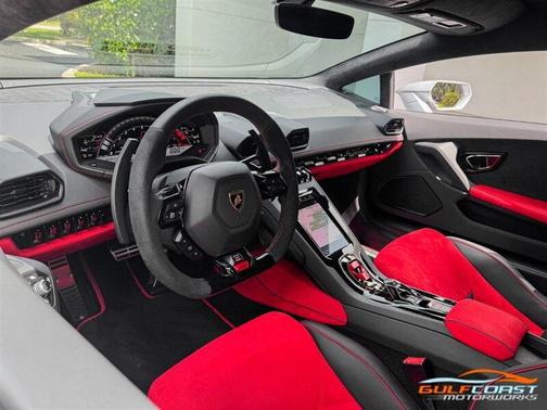 2020 Lamborghini Huracan EVO Base