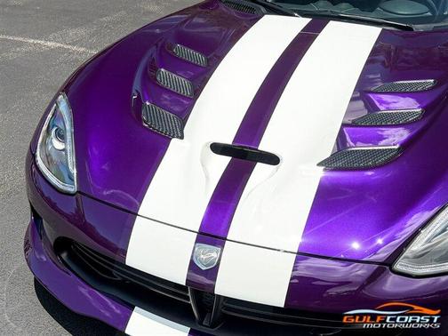 Stryker Purple Tri-Coat Pearl 2017 Dodge Viper GTC