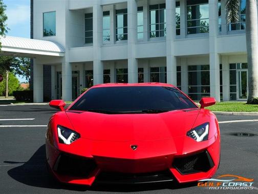 2015 Lamborghini Aventador LP700-4