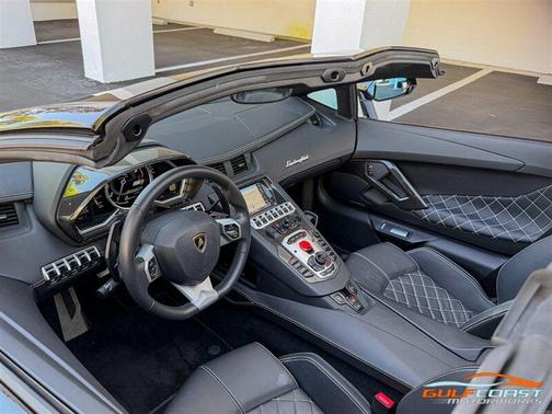 2016 Lamborghini Aventador LP700-4