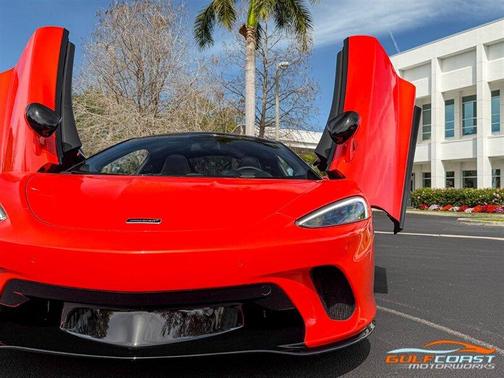 2023 McLaren GT Base