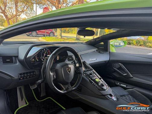 2014 Lamborghini Aventador LP700-4