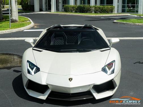 2015 Lamborghini Aventador LP700-4