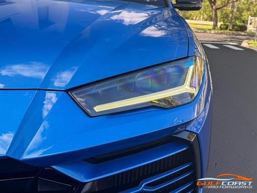 2021 Lamborghini Urus 