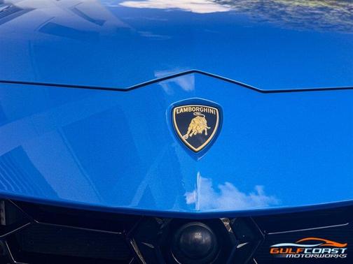 2021 Lamborghini Urus 