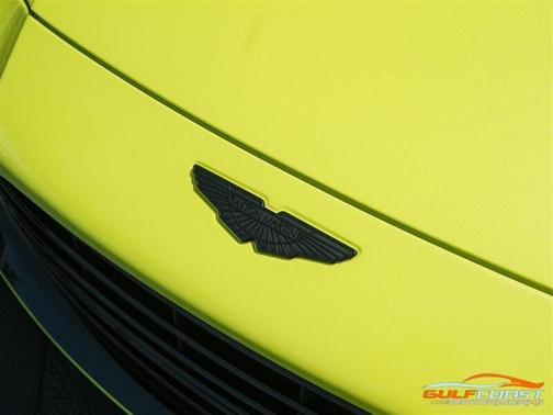 2023 Aston Martin Vantage Base
