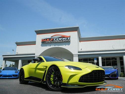 2023 Aston Martin Vantage Base