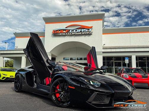 2016 Lamborghini Aventador LP700-4