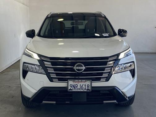 2024 Nissan Rogue Platinum