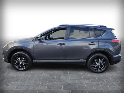 2018 Toyota RAV4 Hybrid SE
