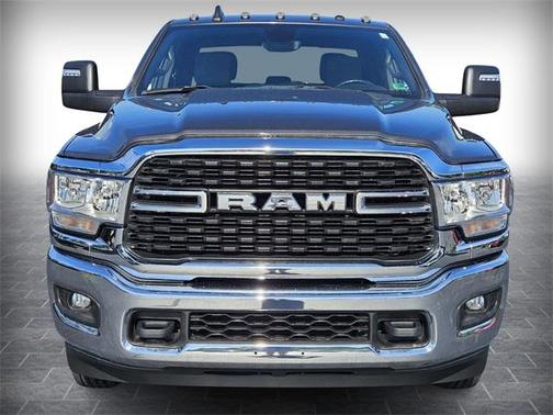 2024 RAM 3500 Big Horn Crew Cab 4x4 8' Box