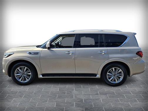 2021 INFINITI QX80 Luxe