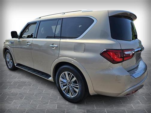 2021 INFINITI QX80 Luxe