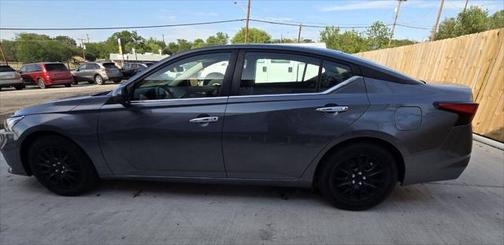 2022 Nissan Altima S FWD