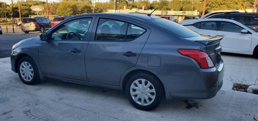 2019 Nissan Versa 1.6 S+