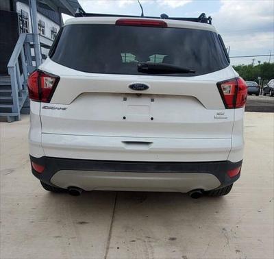 2019 Ford Escape SE