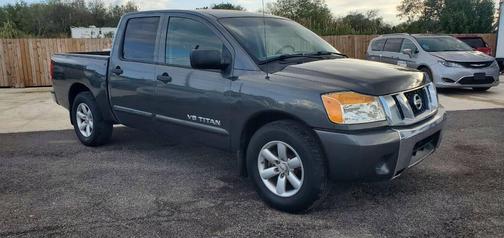 2010 Nissan Titan SE