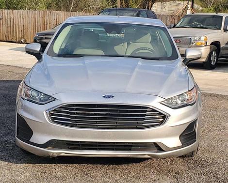 Ingot Silver Metallic 2019 Ford Fusion SE