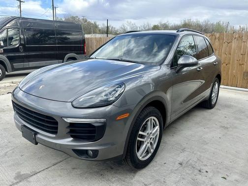 2016 Porsche Cayenne Cayenne