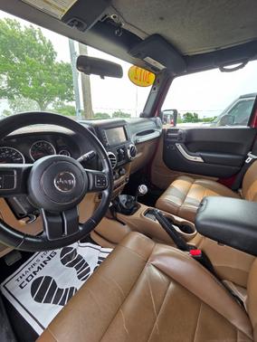 2012 Jeep Wrangler Unlimited Sahara