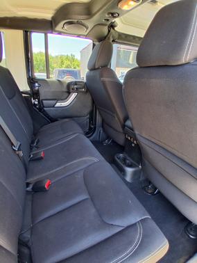 2013 Jeep Wrangler Sahara