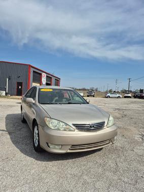 BEIGE 2005 Toyota Camry XLE