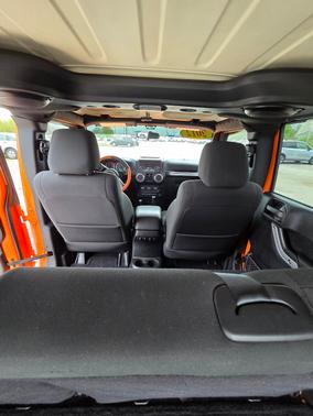 2012 Jeep Wrangler Sahara