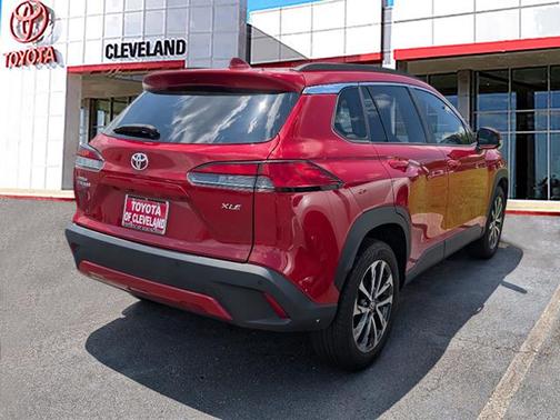 2023 Toyota Corolla Cross XLE