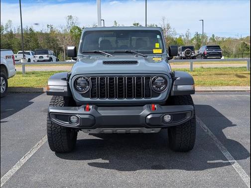 Anvil Clear Coat 2024 Jeep Gladiator Mojave