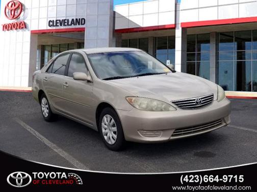 2005 Toyota Camry LE
