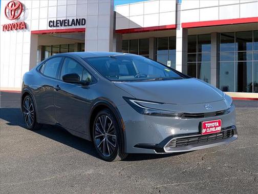 2025 Toyota Prius XLE