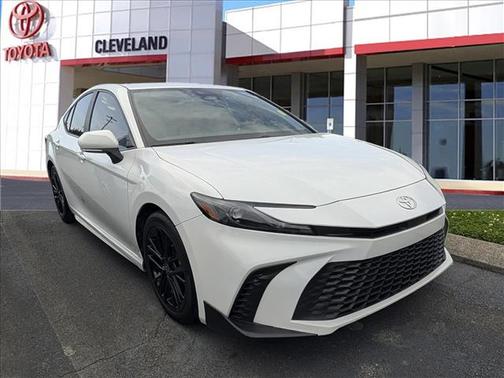 Ice Cap 2025 Toyota Camry SE