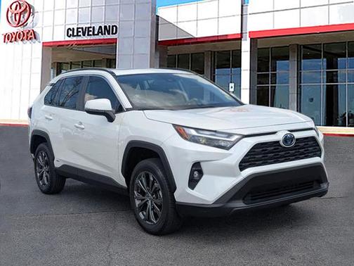 2022 Toyota RAV4 Hybrid XLE Premium