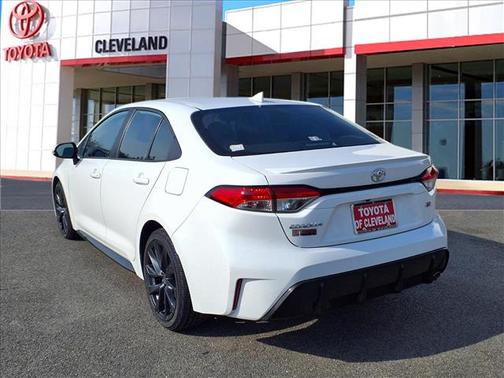 Ice 2024 Toyota Corolla SE