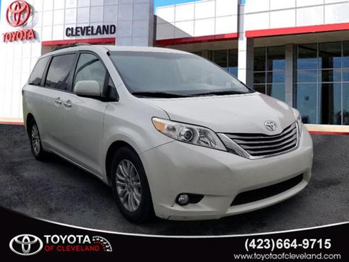 2015 Toyota Sienna XLE