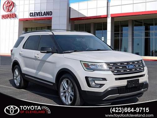 White 2016 Ford Explorer XLT