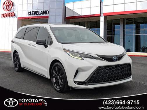 2023 Toyota Sienna XSE 7 Passenger