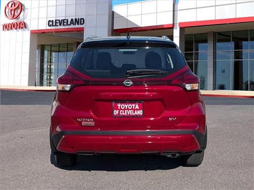 2024 Nissan Kicks SV