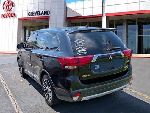 2016 Mitsubishi Outlander SE