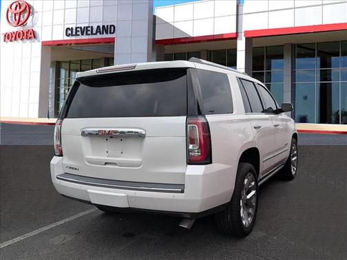 White Frost Tricoat 2019 GMC Yukon Denali