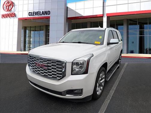 White Frost Tricoat 2019 GMC Yukon Denali