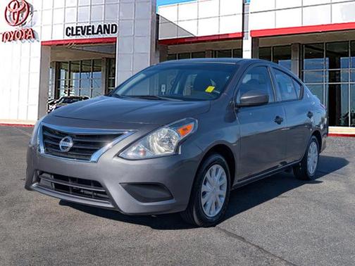 2019 Nissan Versa 1.6 S+