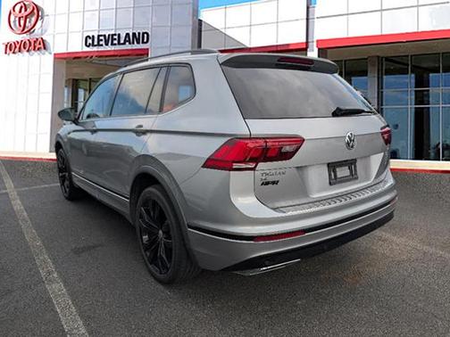 2020 Volkswagen Tiguan 2.0T SE R-Line Black