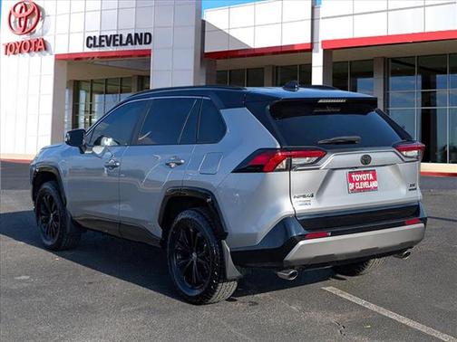 2024 Toyota RAV4 Hybrid SE